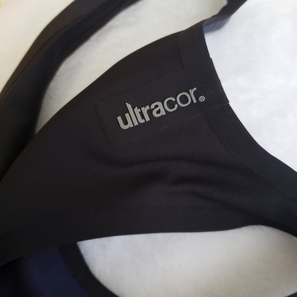 🆕️  Ultracor Terrain Sports Bra - Picture 4 of 8
